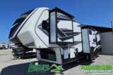 2022 Grand Design Momentum 349M - RV Dealer Ontario