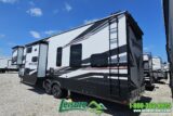 2022 Grand Design Momentum 349M - RV Dealer Ontario